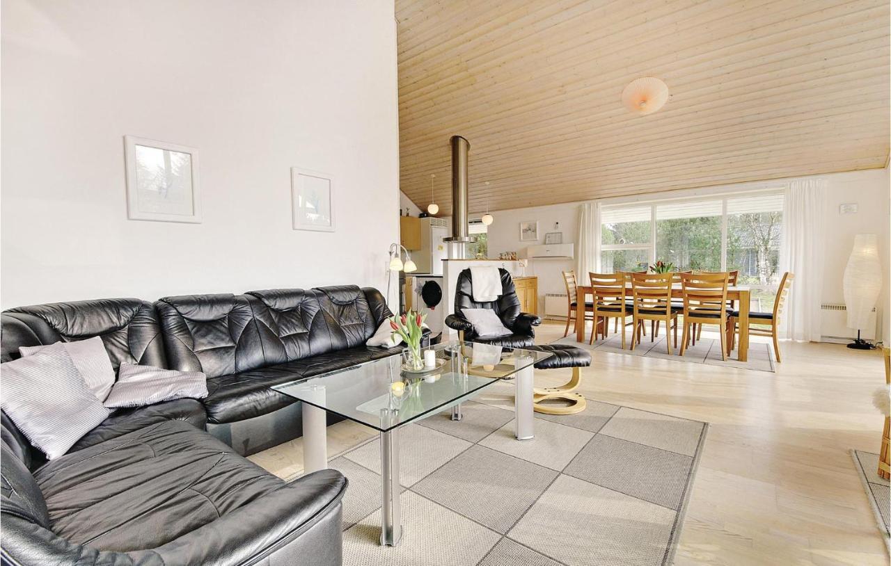 7 Bedroom Stunning Home In Herning Kølkær 외부 사진