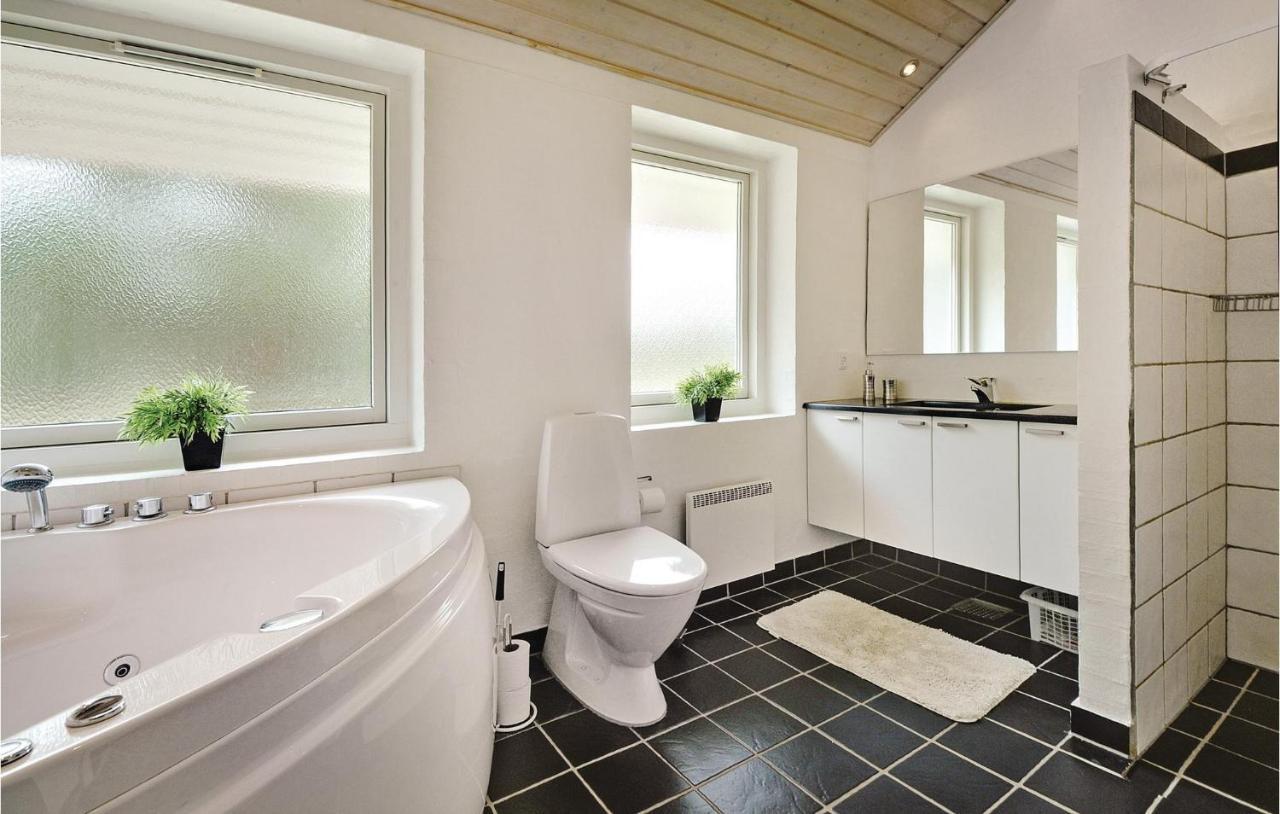 7 Bedroom Stunning Home In Herning Kølkær 외부 사진