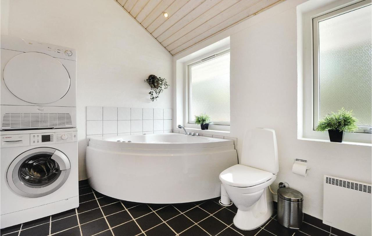 7 Bedroom Stunning Home In Herning Kølkær 외부 사진